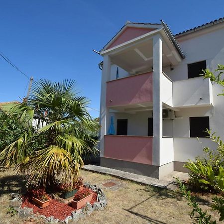 Apartments Petrovic Malinska Exterior photo
